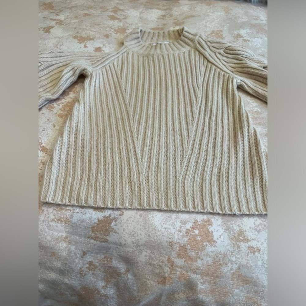 525 BEIGE RIBBED BRAIDED SLEEVE SWEATER WITH SHOULDER CUTOUT SIZE XS - Picture 1 of 11